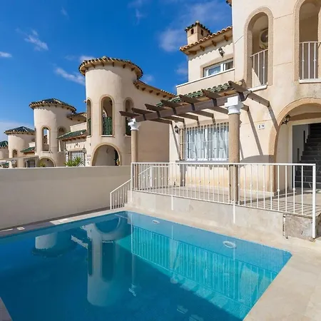 Luxury With Private Pool فيلة Villacosta